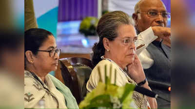 Mamata Banerjee: बंगाल में सीटों पर समझौते की समय सीमा हो रही खत्म, ममता बनर्जी की TMC ने कांग्रेस को दिया अल्टीमेटम