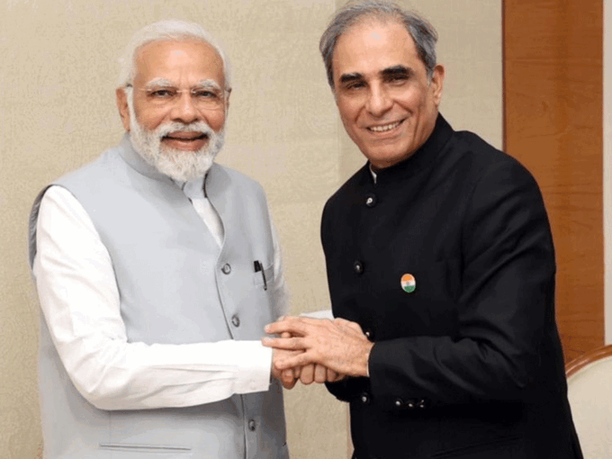 ​कौन हैं हफीज कॉन्ट्रैक्टर​