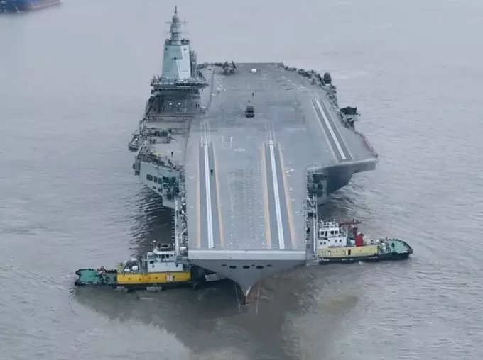 Chinese aircraft carrier Fujian 2