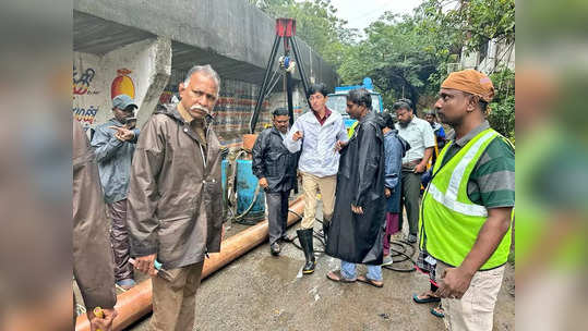 சென்னையில் பெய்த மழை...சாலையில் தேங்காத மழைநீர்...மாநகராட்சி ஆணையர் ஒவ்வொரு பகுதியாக சென்று ஆய்வு!