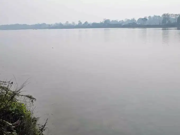 यहां कैसे पहुंचे