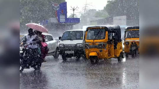 தொடர் மழையால்  மரக்காணம் அருகே ஏரிக்கரை உடைப்பு