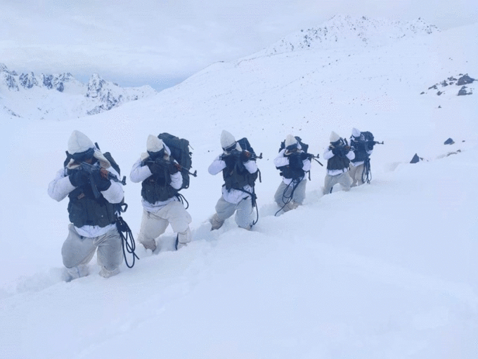 ​दिन-रात कड़ा पहरा​