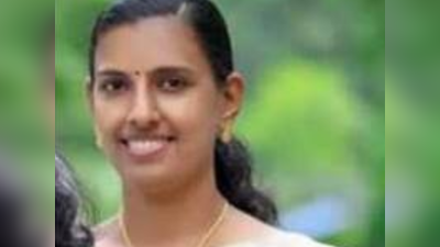 Koratty School Teacher Died: വി​ദ്യാർഥികൾ‌ നൽകിയ യാത്രയയപ്പിനിടെ അധ്യാപിക കുഴഞ്ഞുവീണ് മരിച്ചു