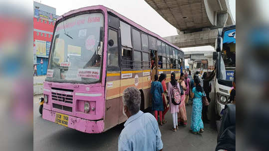 அரசு போக்குவரத்து தொழிளர்கள் காலவரையற்ற வேலை நிறுத்தம் - மாற்று ஓட்டுநர்கள் வைத்து போலீசார் பாதுகாப்புடன் 90 சதவீத பேருந்துகள் இயக்கம்!