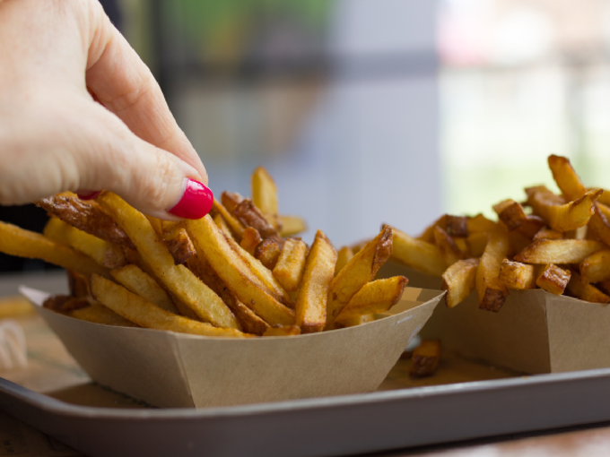 fried potato finger chips (1)