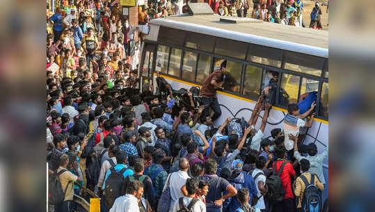 பொங்கல் பண்டிகை சிறப்பு பேருந்துகள் இயக்கம்: சொந்த ஊர்களுக்கு படையெடுக்கும் மக்கள்