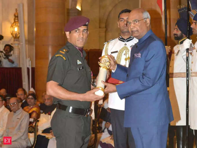 Dhoni Khel Ratna Award