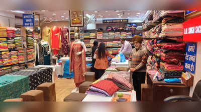 Delhi News: दिल्ली के न्यू क्लॉथ मार्केट में गर्म कपड़ों की भरमार, महिलाओं के लिए एक से बढ़कर एक वैरायटी