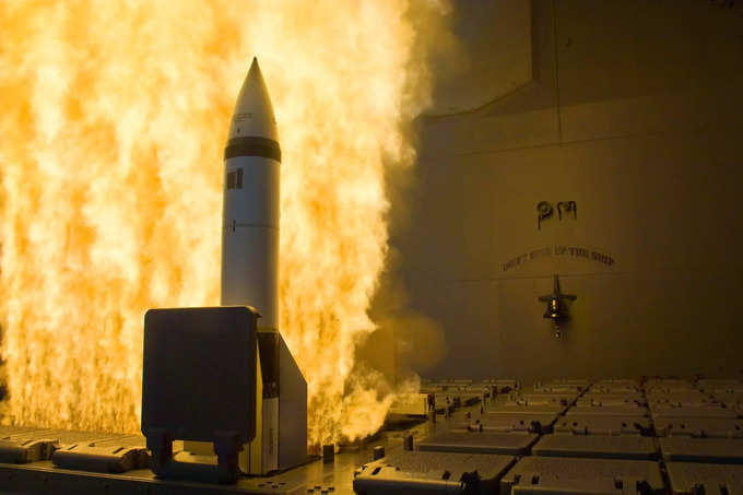 एसएम-2 मिसाइल के एक शॉट की कीमत कितनी है