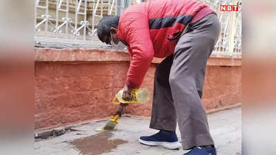 Gwalior News: इस शख्स को सफाई का ऐसा है जुनून, जहां दिखे गंदगी करने लगता है क्लीन