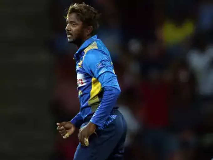 श्रीलंका अकिला धनंजय के खिलाफ पोलार्ड ने बनाए थे 36 रन 