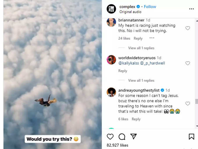 comment pic skydivers