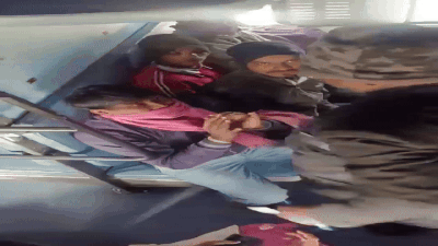 TTE Video: बरौनी-लखनऊ एक्सप्रेस में टीटीई ने यात्री को पीटा, वीडियो वायरल