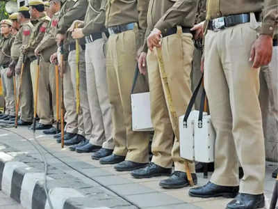दिल्ली पुलिस कॉन्स्टेबल भर्ती में फिर फर्जीवाड़ा, दो लड़कियों समेत 4 पर FIR, रिटन और फिजिकल में अलग-अलग कैंडिडेट्स