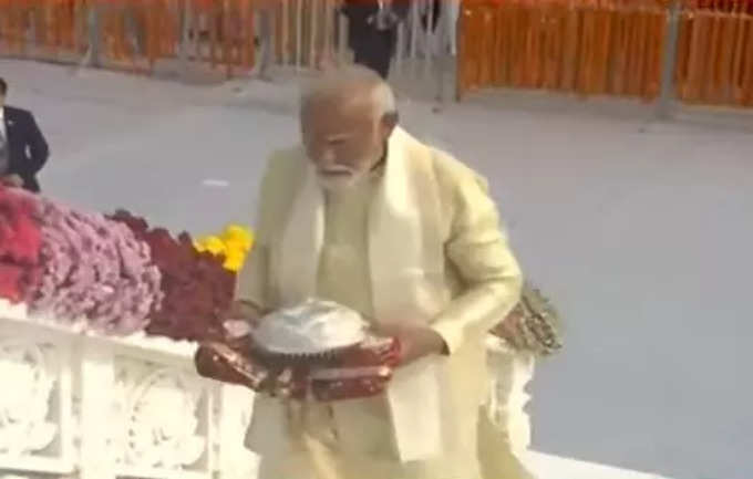 पंतप्रधान नरेंद्र मोदी राम मंदिर परिसरात दाखल
