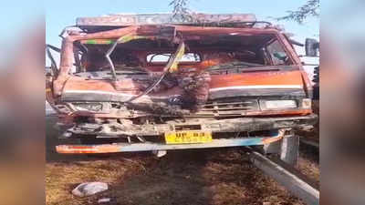 ग्रेटर नोएडा यमुना एक्सप्रेसवे पर भीषण सड़क हादसा, कोहरे में टैंकर से टकराई बस, हादसे में 9 घायल और 1 की मौत