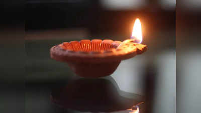 Hindu Ritual: ঘিয়ের প্রদীপ জ্বালালে পবিত্রতা পৌঁছয় স্বর্গ পর্যন্ত, সক্রিয় হয় শরীর চক্র, জানাচ্ছে শাস্ত্র