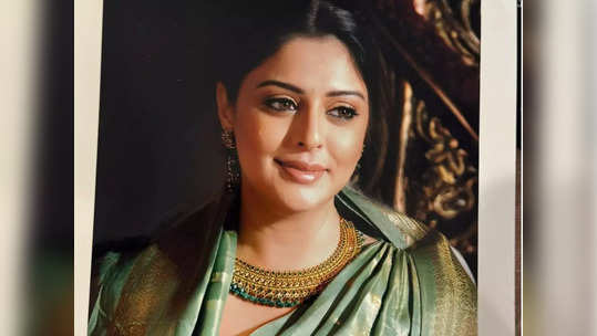 Nagma : 49 வயதுதான்.. சிங்கிளாக இருப்பது மகிழ்ச்சிதான்.. இருந்தாலும்.. விரக்தியாக பேசிய நடிகை நக்மா..