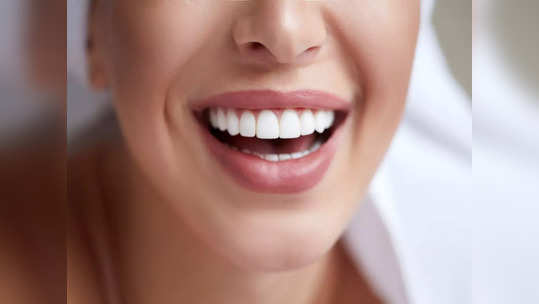 Teeth whitening tips: ఈ తొక్కలతో పళ్లు రుద్దితే.. ముత్యాల్లా మెరుస్తాయి..! 