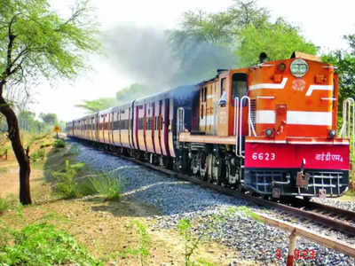महाराष्ट्राच्या रेल्वेसाठी १५ हजार ५५४ कोटी, मुंबई-दिल्ली प्रवास फास्ट होणार; रुळांचं अद्यावतीकरण