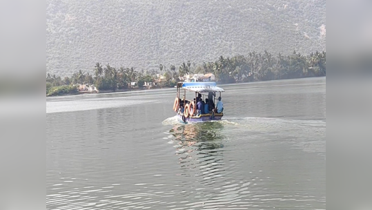 சேலம் பூலாம்பட்டிக்கு சுற்றுலா பயணிகள் வருகை அதிகரிப்பு;  படகு சவாரி செய்து உற்சாகம்!