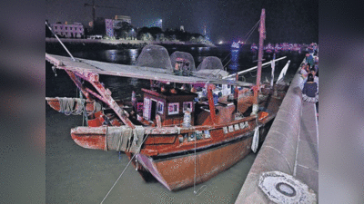 मुंबई हमले के आतंकी जिस रूट से आए उसी पर कुवैत की नाव में मिले 3 संदिग्ध, बोट में लिखा था अब्दुल्ला शराफत