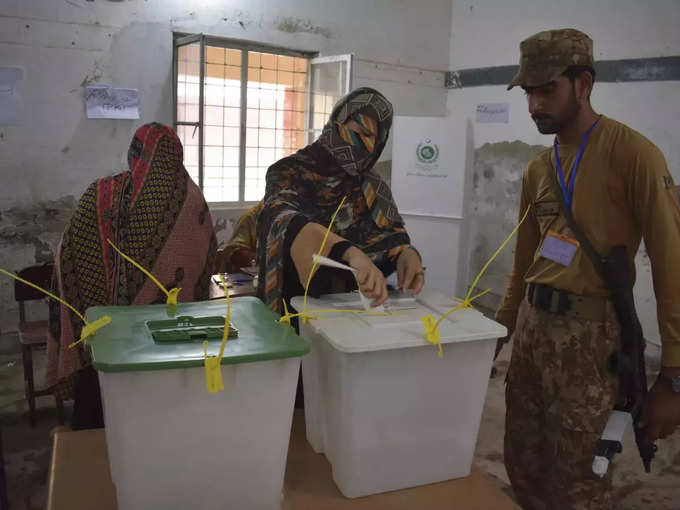 pakistan voting (1)