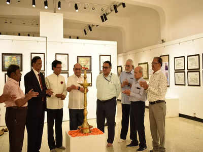 जहांगीर आर्ट गॅलरीत दीपक वर्मा यांच्या रंगरेषा चित्र प्रदर्शनाचे उद्घाटन