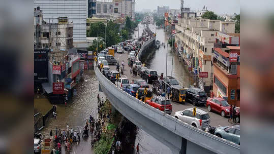 வேளச்சேரி சாலையில் இனி மழைநீர் தேங்காது! அது எப்படி? வேற ரூட் போட்ட நெடுஞ்சாலைத்துறை!