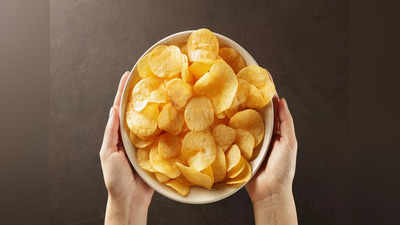 Chips French Fries Side Effects: নিয়মিত খেয়ে চলেছেন চিপস, ফ্রেঞ্চ ফ্রাই? এতে শরীরের কি ক্ষতি হচ্ছে সে খোঁজ কি রাখেন?