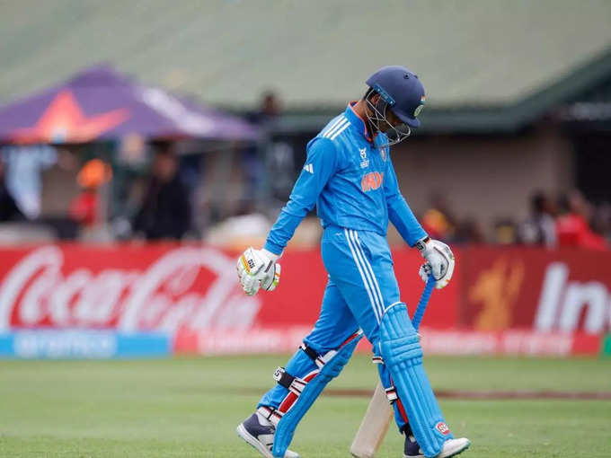 फ्लॉप रही भारतीय टीम की बल्लेबाजी