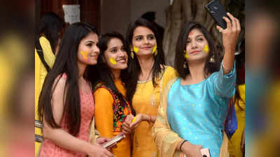 Yellow Colour On Saraswati Puja: সরস্বতী পুজোয় কেন হলুদ পোশাক পরার রীতি প্রচলিত? জানুন বাগদেবীর সঙ্গে কী সম্পর্ক এই রঙের