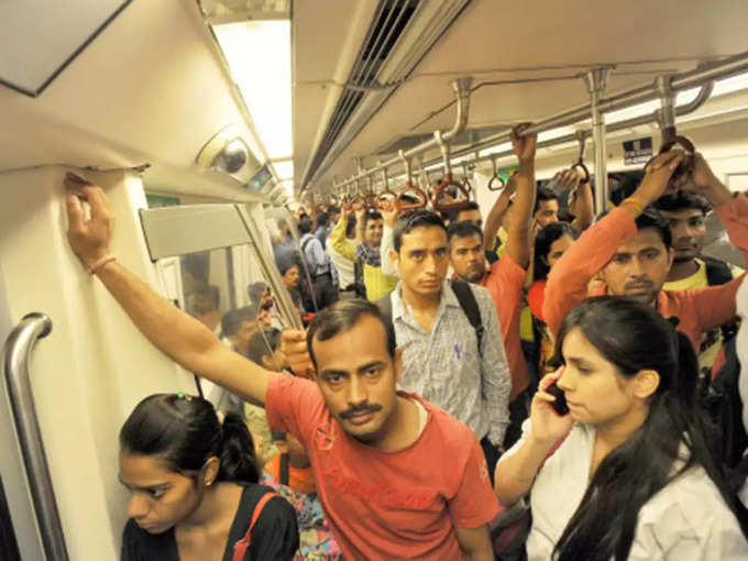 ​यात्रियों का पहला विकल्प है दिल्ली मेट्रो