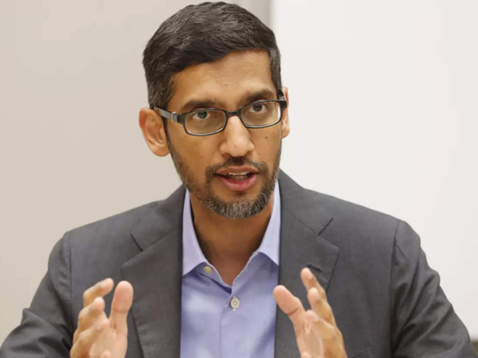 Sundar Pichai एका वेळेस तब्बल २० स्मार्टफोन वापरतात, कारण जाणून घ्या