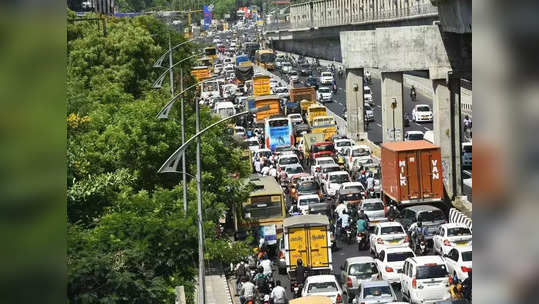 வாகன ஓட்டிகளே கவனம்...  சென்னையின் முக்கிய பகுதியில் போக்குவரத்து மாற்றம்!