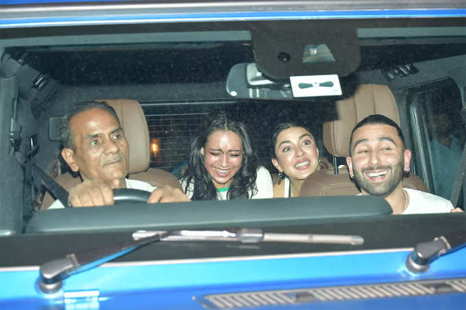 Naysa Devgan parties in La loca Maria with Orry