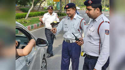 घर से निकले नहीं और हो गया चालान, पुलिस ने भी भगाया, फिर मुंबई के शख्स ने किया फर्जी नंबर प्लेट धंधे का खुलासा