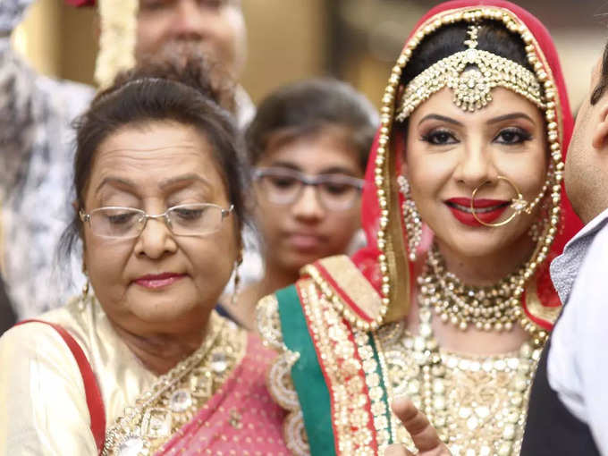 sambhavna seth mother