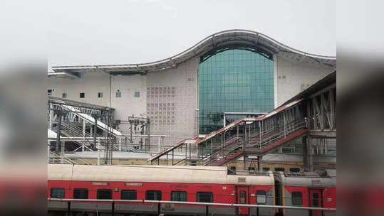 आज से खुलेंगे वर्ल्ड क्लास गोमतीनगर रेलवे स्टेशन के गेट... PM मोदी करेंगे उद्घाटन, सांसद राजनाथ रहेंगे मौजूद