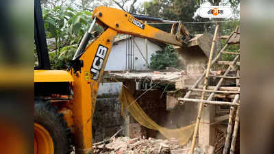 Illegal Construction : যানজট কাটাতে বাইপাস, ভাঙা হচ্ছে বেআইনি নির্মাণ