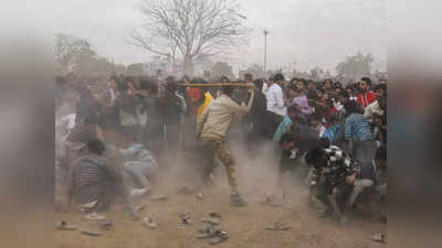 अक्षय कुमार और टाइगर श्रॉफ को देख बेकाबू हुए लखनऊ वाले, भीड़ ने चलाए पत्थर तो पुलिसवालों ने भांजी लाठी