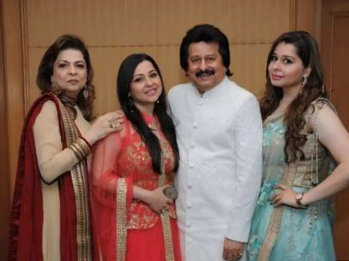 Pankaj Udhas daughters