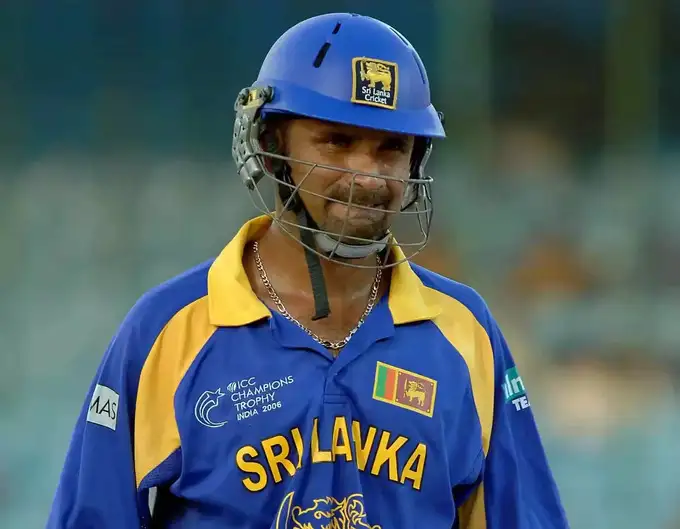 ​मर्वन अटापट्टू- 48​