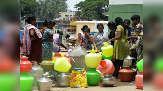 બેંગલુરૂમાં પાણીની ભયંકર કટોકટીઃ લોકોને ડિસ્પોઝેબલ વસ્તુઓ વાપરવા સોસાયટીઓની અપીલ 