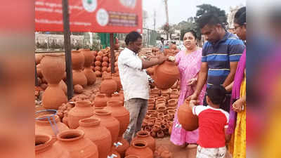 ಕುಂಬಾರರ ಕೈ ಹಿಡಿಯುತ್ತಾ ಬಿಸಿಲಿನ ತಾಪ? ಮಣ್ಣಿನ ಮಡಿಕೆಗಳಿಗೆ ಬಂತು ಬೇಡಿಕೆ