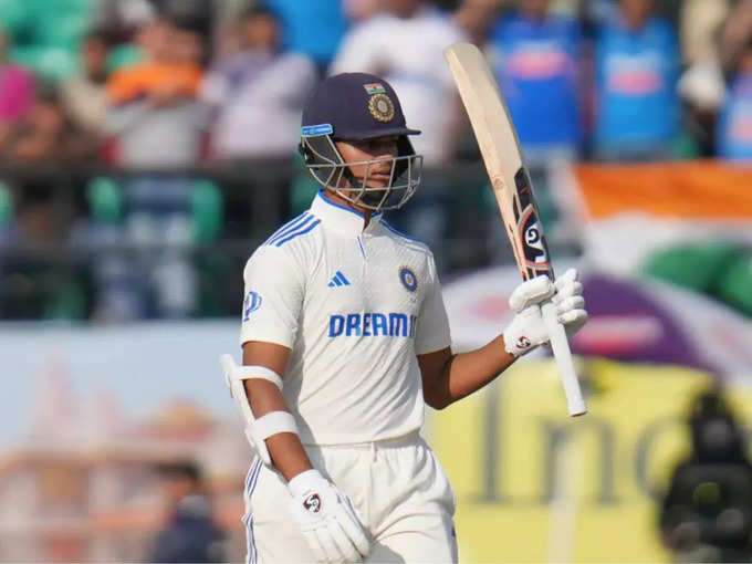 ​भारत के लिए 1000 रन पूरे करने वाले सबसे युवा बल्लेबाज