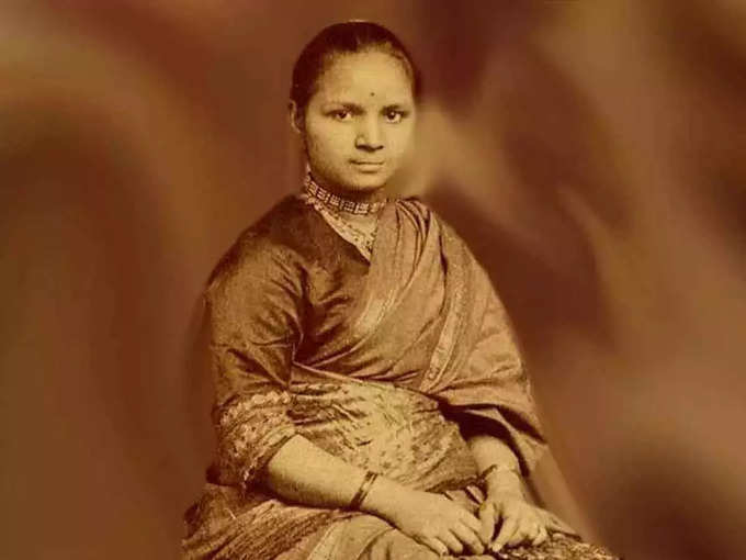 कौन थी देश की पहली महिला डॉक्टर