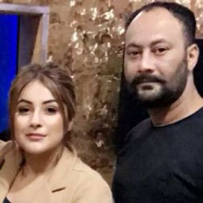 shehnaaz gill with father