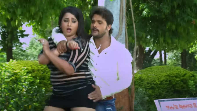 Bhojpuri Romance: रानी चटर्जी को खेसारी ने क‍िया परेशान, बोले- माल‍िश के बहाने देहिया छूए के मिल जाइल, बंगलावाली जंगला से लाइन मारेली